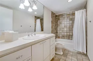 90 Edgewater Dr, Coral Gables, FL 33133 - Photo 14