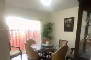 509 SW 87th Pl, Miami, FL 33174 - Photo 8
