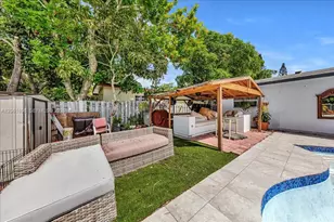 7819 SW 9th St, North Lauderdale, FL 33068 - Photo 34