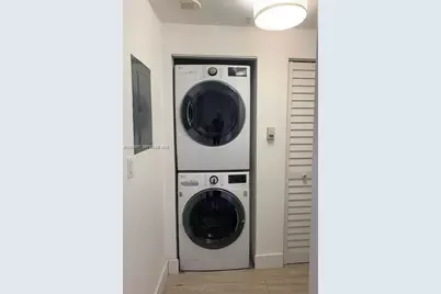 185 SE 14 #2611, Miami, FL 33131 - Photo 12