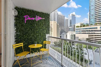 1200 Brickell Bay Dr #1816, Miami, FL 33131 - Photo 14