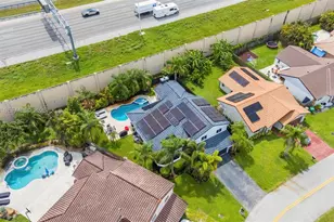 5900 York Ln, Davie, FL 33331 - Photo 60