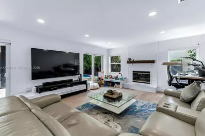 5900 York Ln, Davie, FL 33331 - Photo 24