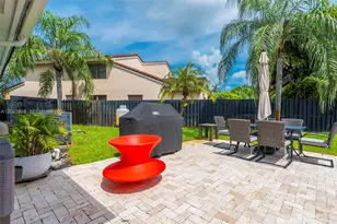 5900 York Ln, Davie, FL 33331 - Photo 42