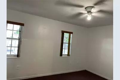 5453 NW 169th Ter, Miami Gardens, FL 33055 - Photo 8