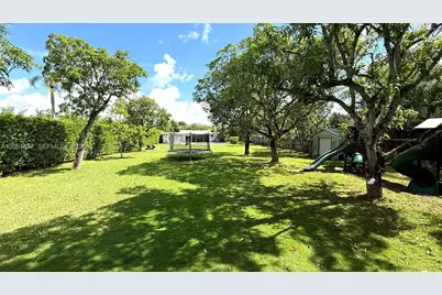7550 SW 75th St, Miami, FL 33143 - Photo 4