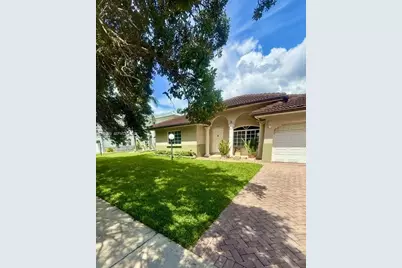 18223 SW 149th Pl, Miami, FL 33187 - Photo 2