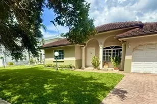 18223 SW 149th Pl, Miami, FL 33187 - Photo 2