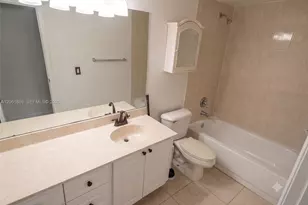 731 N Pine Island Rd, Plantation, FL 33324 - Photo 8