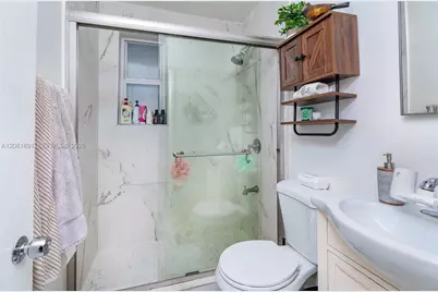 3100 Naomi St #3102, Miami, FL 33133 - Photo 8