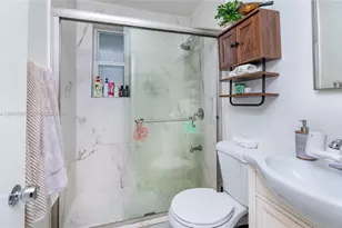 3100 Naomi St, Miami, FL 33133 - Photo 8