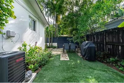 3100 Naomi St #3102, Miami, FL 33133 - Photo 12