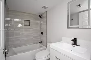 4240 Village Dr, Delray Beach, FL 33445 - Photo 10
