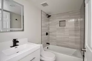 4240 Village Dr, Delray Beach, FL 33445 - Photo 14