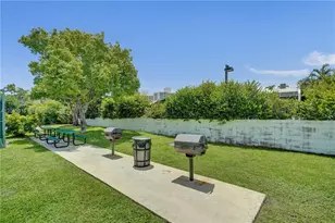 224 Seaview Dr, Key Biscayne, FL 33149 - Photo 8