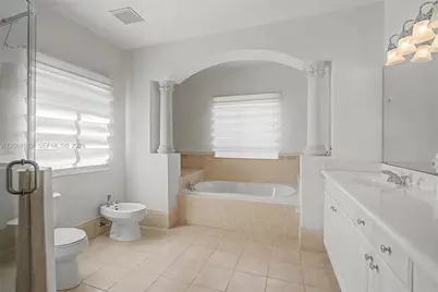 7926 SW 195th Ter, Cutler Bay, FL 33157 - Photo 18