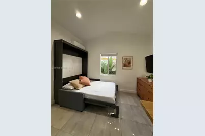2230 NW 6th St #C, Miami, FL 33125 - Photo 12