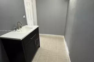 [Address not provided], Miami, FL 33187 - Photo 4