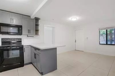 [Address not provided], Miami, FL 33181 - Photo 4