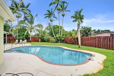 5306 Roosevelt St, Hollywood, FL 33021 - Photo 2