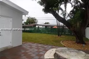 6540 W 11th Ave, Hialeah, FL 33012 - Photo 14