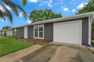 1718 SW McAllister Ln, Port Saint Lucie, FL 34953 - Photo 2
