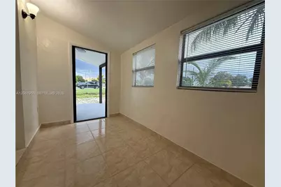 2520 NW 155th St, Miami Gardens, FL 33054 - Photo 14