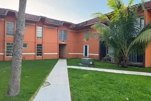 9473 SW 76th St, Miami, FL 33173 - Photo 1