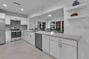 4595 NW 43rd Ct, Lauderdale Lakes, FL 33319 - Photo 18