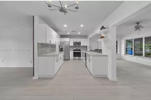4595 NW 43rd Ct, Lauderdale Lakes, FL 33319 - Photo 14
