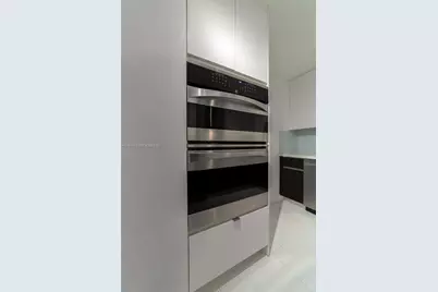 2500 Parkview Dr #1117, Hallandale Beach, FL 33009 - Photo 4