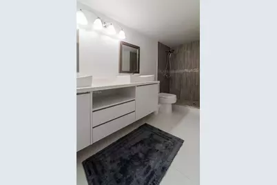 2500 Parkview Dr #1117, Hallandale Beach, FL 33009 - Photo 12