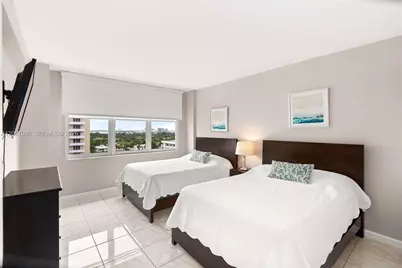5601 Collins Ave #1216, Miami Beach, FL 33140 - Photo 10