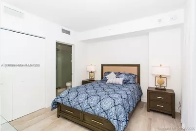 55 SW 9th St #2903, Miami, FL 33130 - Photo 6