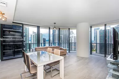55 SW 9th St #2903, Miami, FL 33130 - Photo 2
