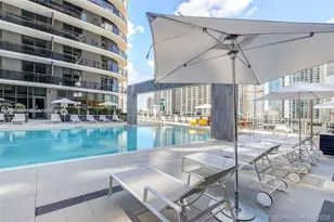 55 SW 9th St, Miami, FL 33130 - Photo 22