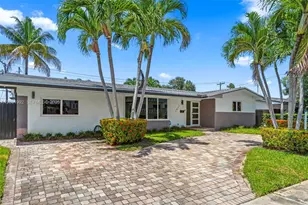 1871 NE 186th St, North Miami Beach, FL 33179 - Photo 4