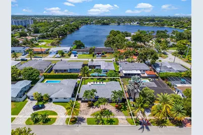 1871 NE 186th St, North Miami Beach, FL 33179 - Photo 48