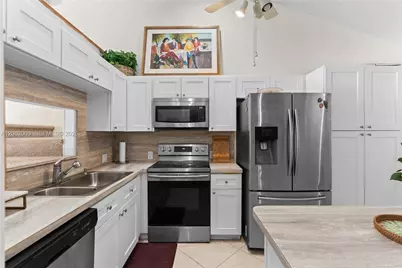 7640 NW 79th Ave #L6, Tamarac, FL 33321 - Photo 26