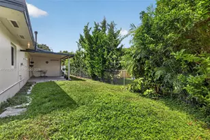 17200 NE 15th Ave, North Miami Beach, FL 33162 - Photo 38
