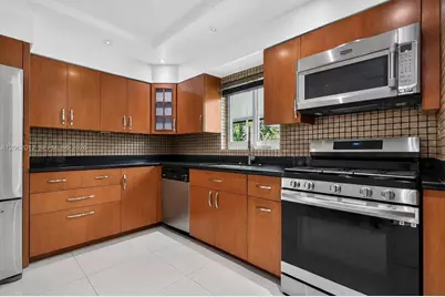 17200 NE 15th Ave, North Miami Beach, FL 33162 - Photo 12