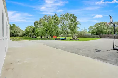 227 Hunting Club Ave, Clewiston, FL 33440 - Photo 28