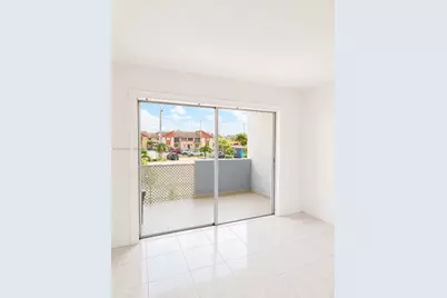 6095 W 18th Ave #S216, Hialeah, FL 33012 - Photo 4