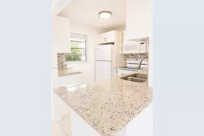 6095 W 18th Ave #S216, Hialeah, FL 33012 - Photo 10