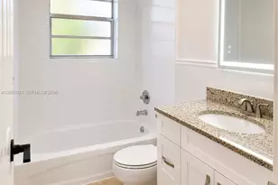 6095 W 18th Ave, Hialeah, FL 33012 - Photo 14