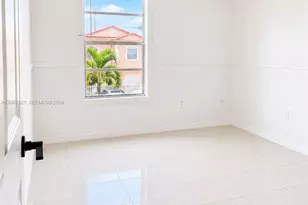 6095 W 18th Ave, Hialeah, FL 33012 - Photo 12