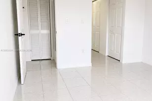 6095 W 18th Ave, Hialeah, FL 33012 - Photo 16