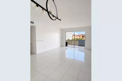 6095 W 18th Ave #S216, Hialeah, FL 33012 - Photo 2