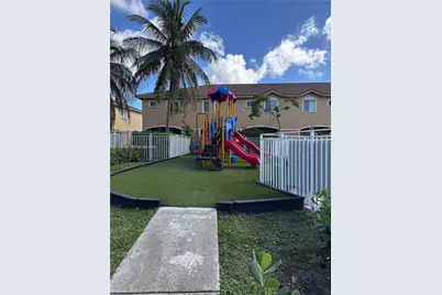 541 Princess Dr, Margate, FL 33068 - Photo 28