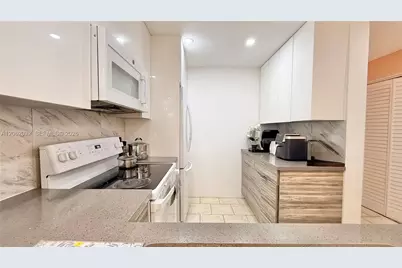 1830 Dixieanna St #603, Hollywood, FL 33020 - Photo 4